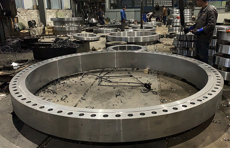 法蘭生產(chǎn)車(chē)間